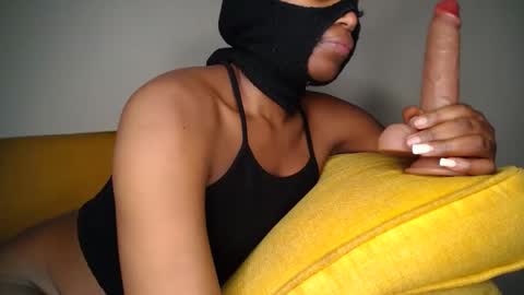 Snapshot of skimask_freak chatting on 12.29.24 Krystal Belle online show from 12.29.24