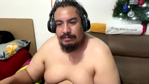 Snapshot of skinhell chatting on 12.30.24 Elias online show from 12.30.24