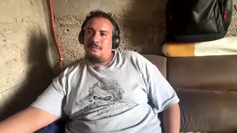 Snapshot of skinhell chatting on 11.01.25 Elias online show from 11.01.25