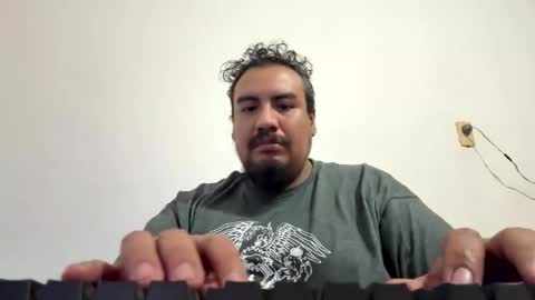 Elias online show from 12.04.25