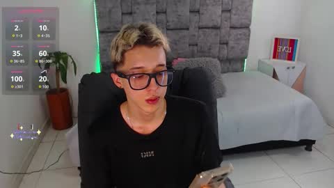 skinny_bigcock20 online show from 12.19.25