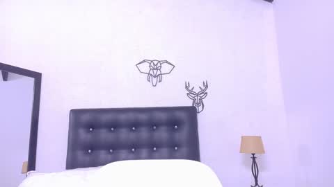 skinny_hottie18 online show from 01.16.25