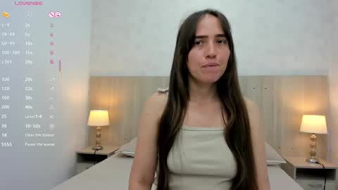 Snapshot of skinny_susana chatting on 10.24.25   online show from 10.24.25
