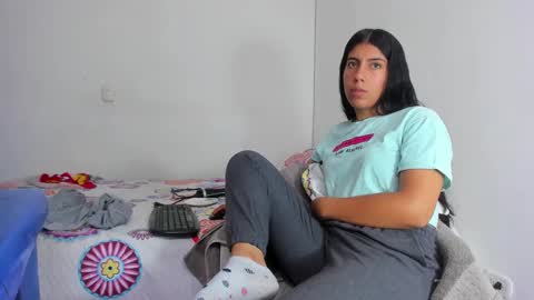 Snapshot of skinnyanai chatting on 02.13.25 anai online show from 02.13.25