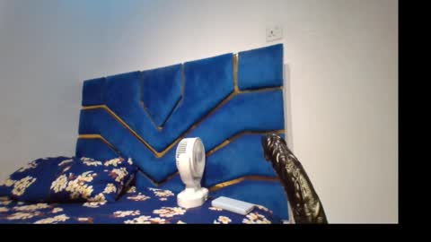 skinnyasssexyboobs online show from 02.28.26