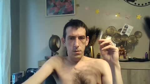 Snapshot of skinnybigcock2 chatting on 12.27.24 SkinnyBigCock2 online show from 12.27.24