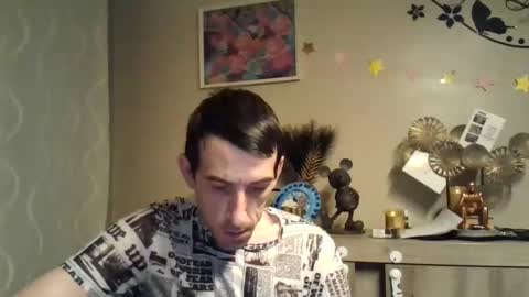 Snapshot of skinnybigcock2 chatting on 01.27.25 SkinnyBigCock2 online show from 01.27.25