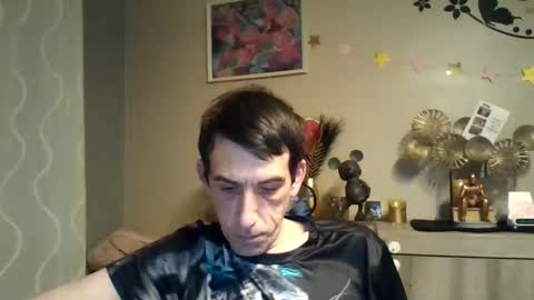 Snapshot of skinnybigcock2 chatting on 02.16.25 SkinnyBigCock2 online show from 02.16.25