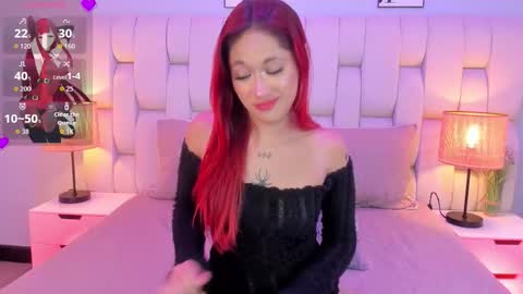 Snapshot of skinnyfoxyy chatting on 03.25.26 Foxy online show from 03.25.26