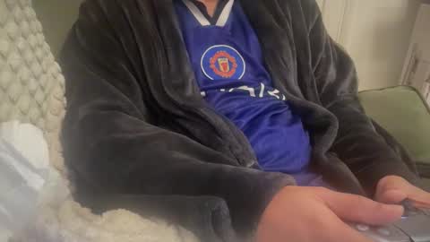 Snapshot of skinnyguyfun chatting on 10.26.25 skinnyguyfun online show from 10.26.25