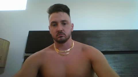 Snapshot of skinnyguylongdick1 chatting on 12.22.24 skinnyguylongdick1 online show from 12.22.24