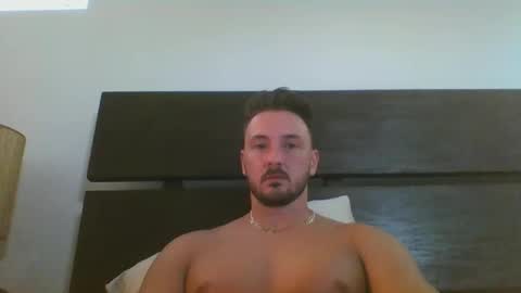 Snapshot of skinnyguylongdick1 chatting on 03.09.25 skinnyguylongdick1 online show from 03.09.25