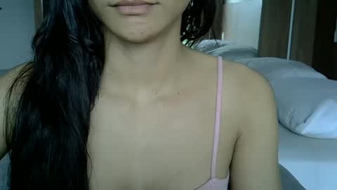 skinnykittencam online show from 10.18.25