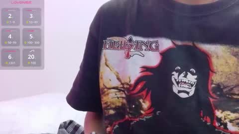 Snapshot of skinnyneighbour_ chatting on 10.21.25 Karla online show from 10.21.25