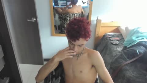 skinnypipe15 online show from 10.26.25