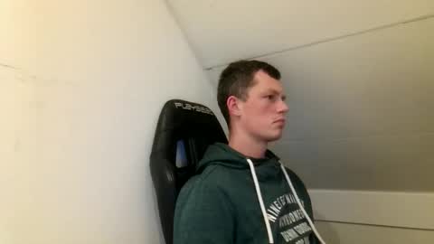 Snapshot of skippyhihi chatting on 10.08.25 skippyhihi online show from 10.08.25