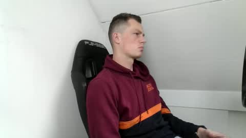 Snapshot of skippyhihi chatting on 10.12.25 skippyhihi online show from 10.12.25