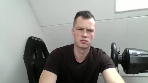 Snapshot of skippyhihi chatting on 10.13.25 skippyhihi online show from 10.13.25