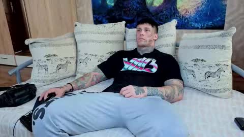 skirlingod online show from 09.18.25