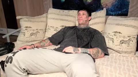 skirlingod online show from 10.10.25