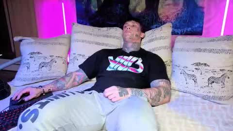 skirlingod online show from 10.17.25