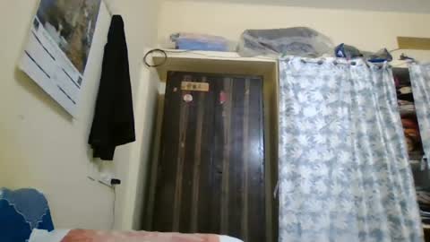 Snapshot of sklavepappu143 chatting on 07.09.26 Indianslut1431 online show from 07.09.26