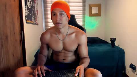 Liam Vokov online show from 01.25.25