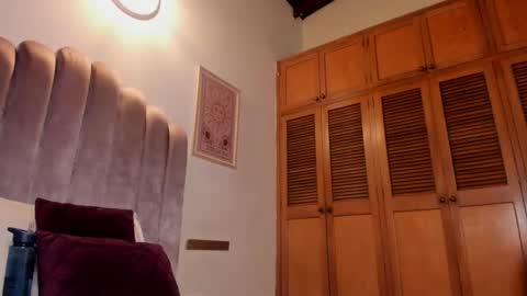 Sky Caroline online show from 03.05.26