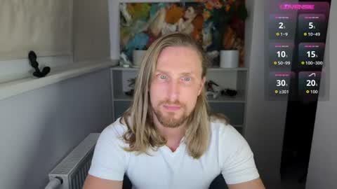 Snapshot of sky_guy25 chatting on 06.25.26 sky_guy25 online show from 06.25.26