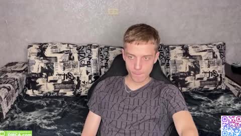 Snapshot of sky_hunter chatting on 09.28.25 sky_hunter online show from 09.28.25