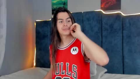 Santiago online show from 10.27.25