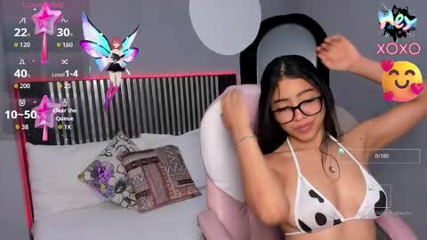 Snapshot of sky_winter chatting on 10.18.25 S O F I  online show from 10.18.25