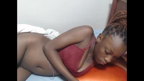 Snapshot of sky_zara chatting on 10.23.25 waridi online show from 10.23.25