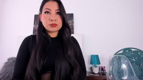 Snapshot of skydarkblue chatting on 12.30.24 skydarkblue online show from 12.30.24