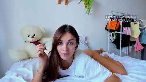 Skylar online show from 09.15.25