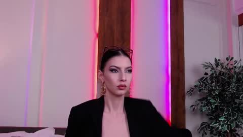 SkylarSpark online show from 10.07.25