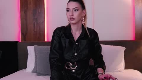 SkylarSpark online show from 10.22.25