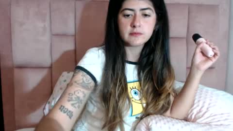 Snapshot of skyler1195 chatting on 06.25.26 Skyler online show from 06.25.26