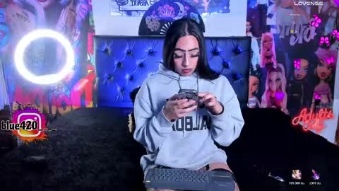Snapshot of skyler__blue4 chatting on 06.05.26 blue online show from 06.05.26