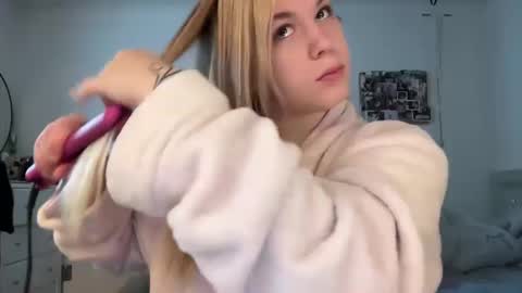 skymay777 online show from 10.14.25