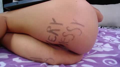 Snapshot of skynny_horney chatting on 12.19.24 Skynny online show from 12.19.24