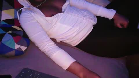 skyonetoo3 online show from 02.01.25