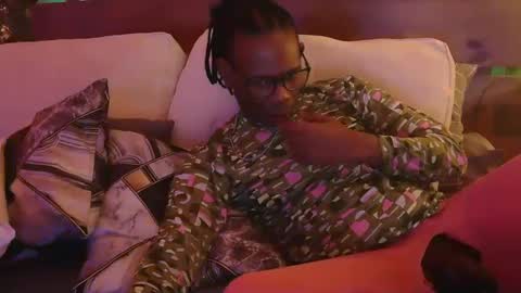 skyonetoo3 online show from 03.05.25