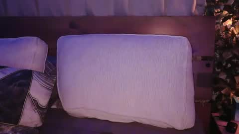 skyonetoo3 online show from 03.12.25