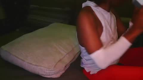 skyonetoo3 online show from 10.20.25