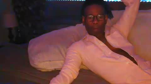 skyonetoo3 online show from 10.25.25