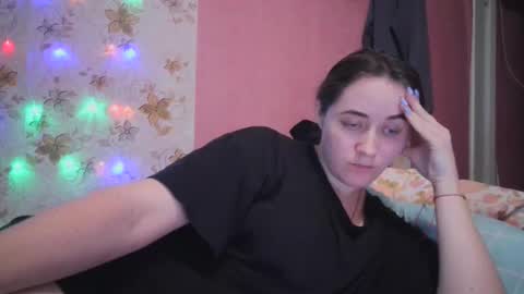 Snapshot of skyressie333 chatting on 12.21.24 skyressie333 online show from 12.21.24