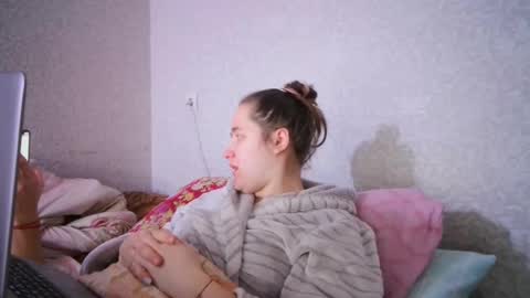 Snapshot of skyressie333 chatting on 02.09.25 skyressie333 online show from 02.09.25