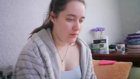 Snapshot of skyressie333 chatting on 02.19.25 skyressie333 online show from 02.19.25