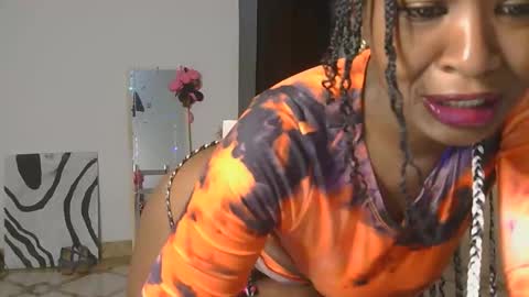 Bella online show from 11.22.25